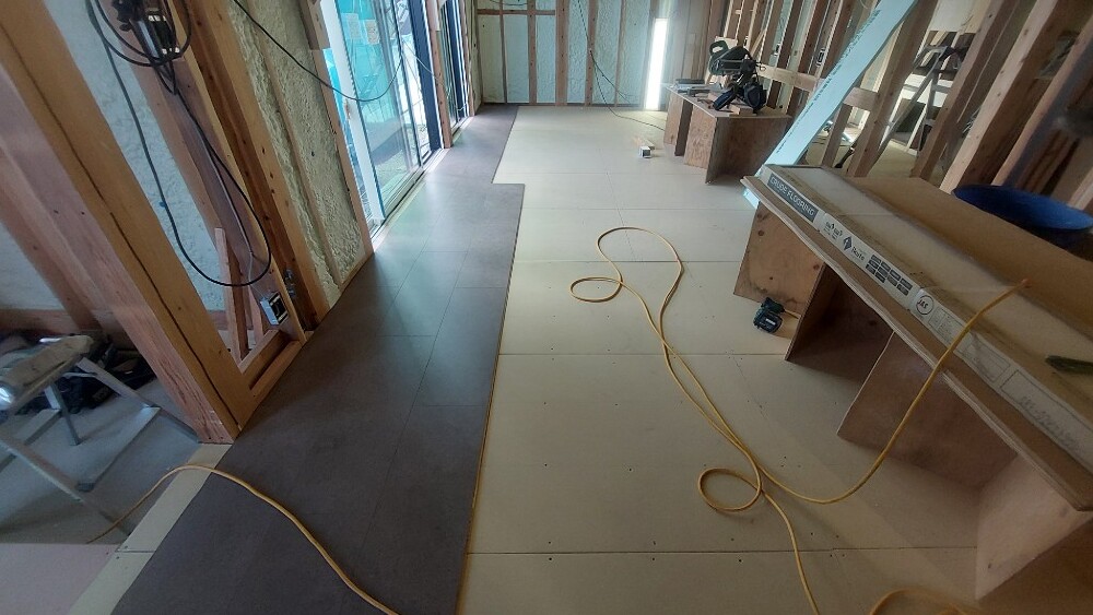 木脇モデルハウスNo.16　床材施工