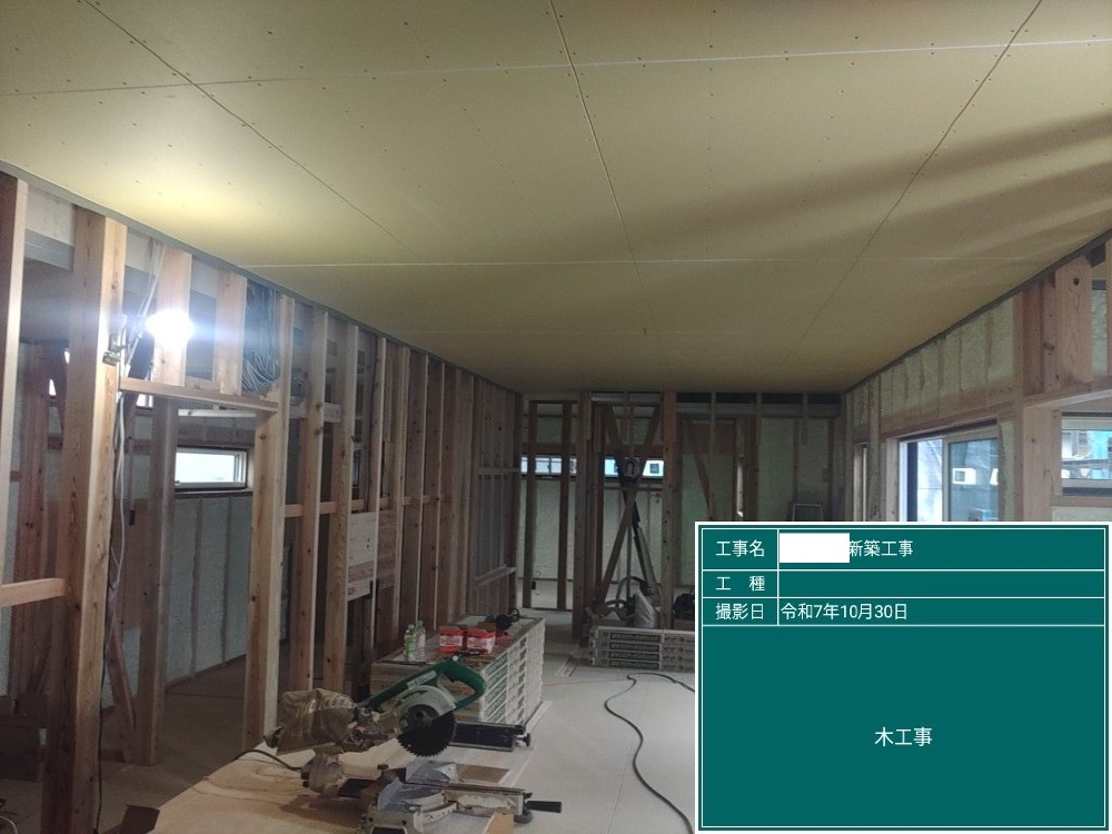 TK様邸　木工事