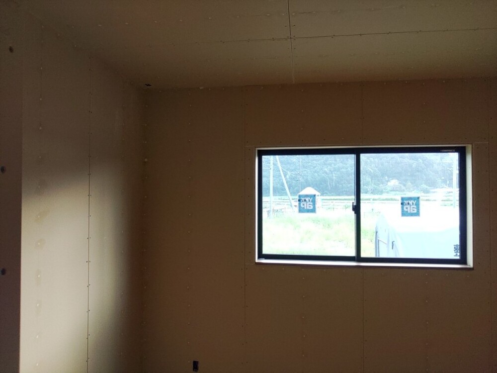 木脇モデルハウスNo.14　プラスターボード貼り