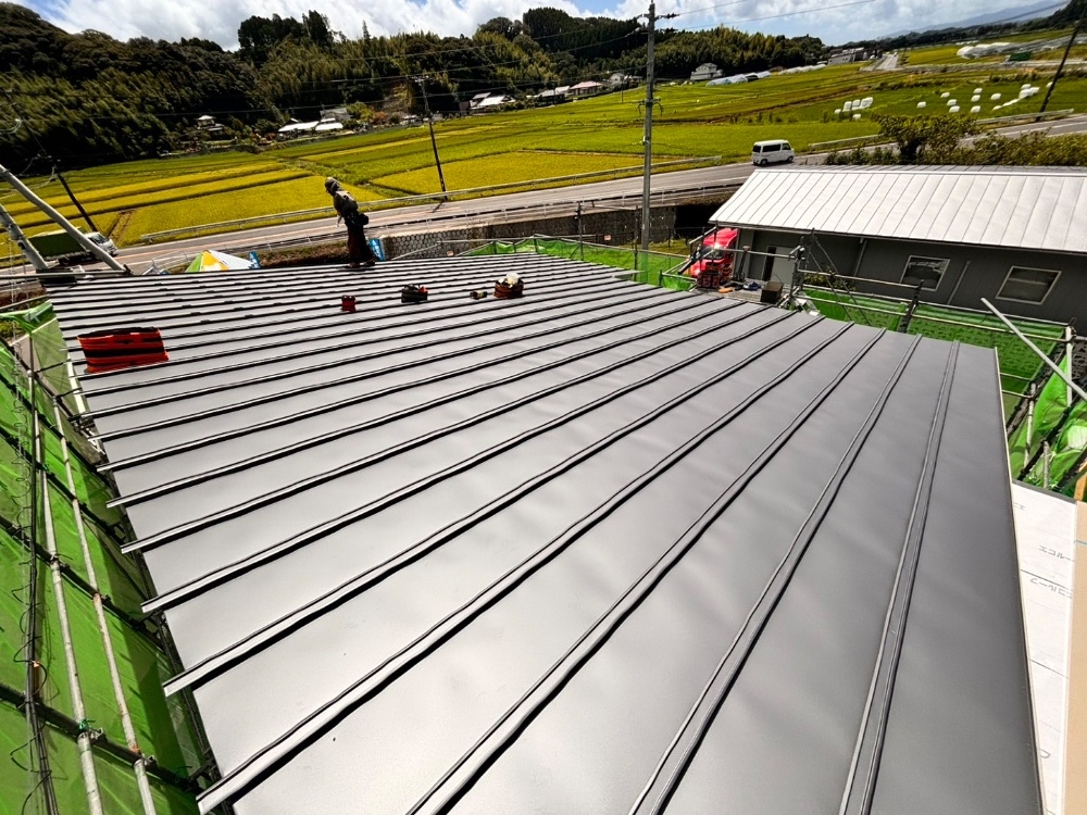 木脇モデルハウスNo.19　屋根板金工事