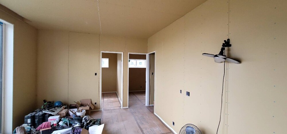 KK様邸　プラスターボード貼り