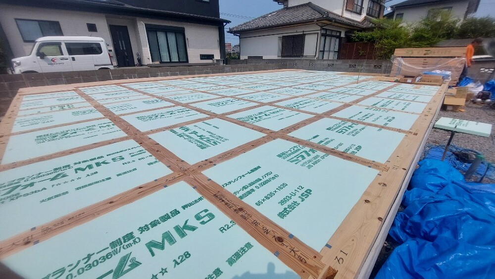 TH様邸　床下断熱材