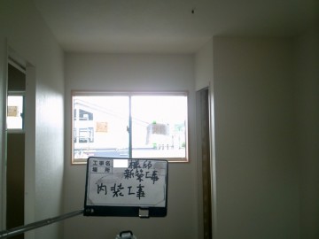 TT様邸内装・クロス工事