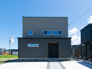 広小4外観