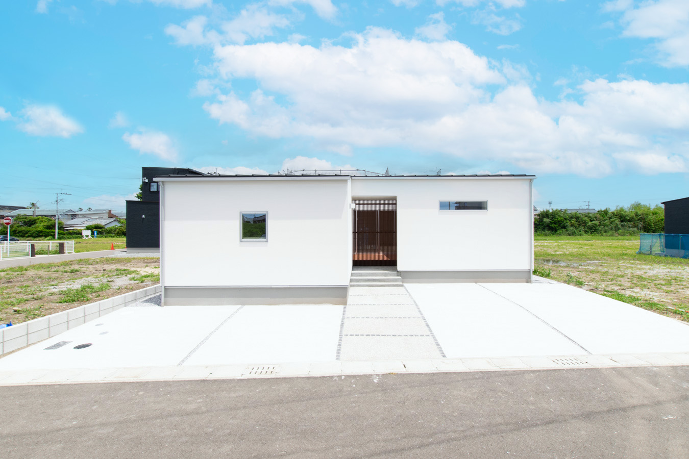 広小3外観